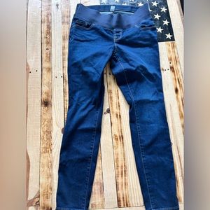 Maternity jeans - size 4